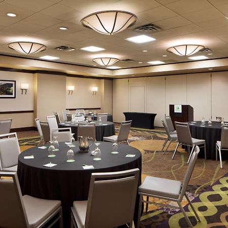 Holiday Inn Clark - Newark By Ihg Ngoại thất bức ảnh